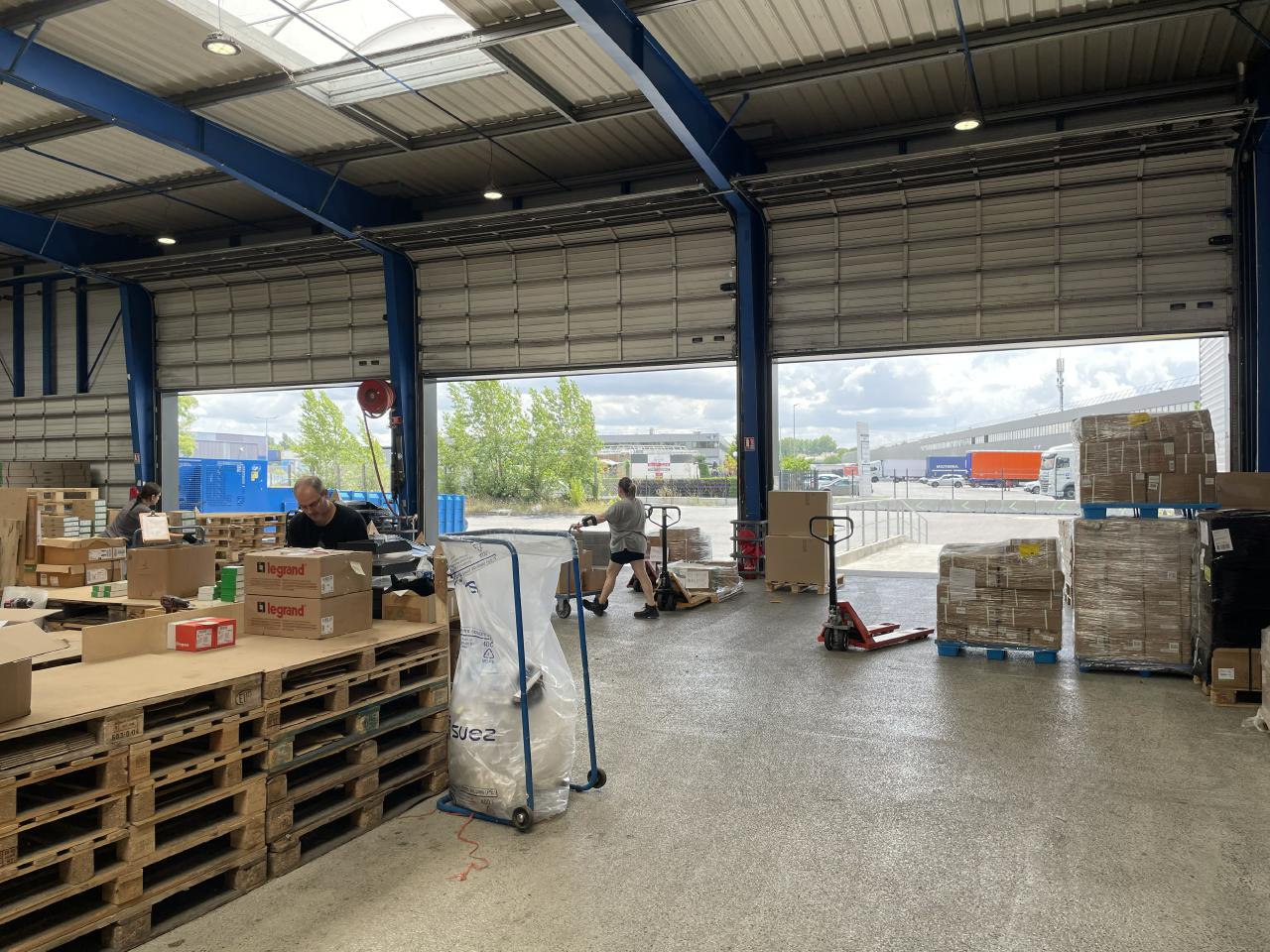 Local d'activité Bruges 3374m² Location local d'activité Bruges Gironde OLACT2313654 2